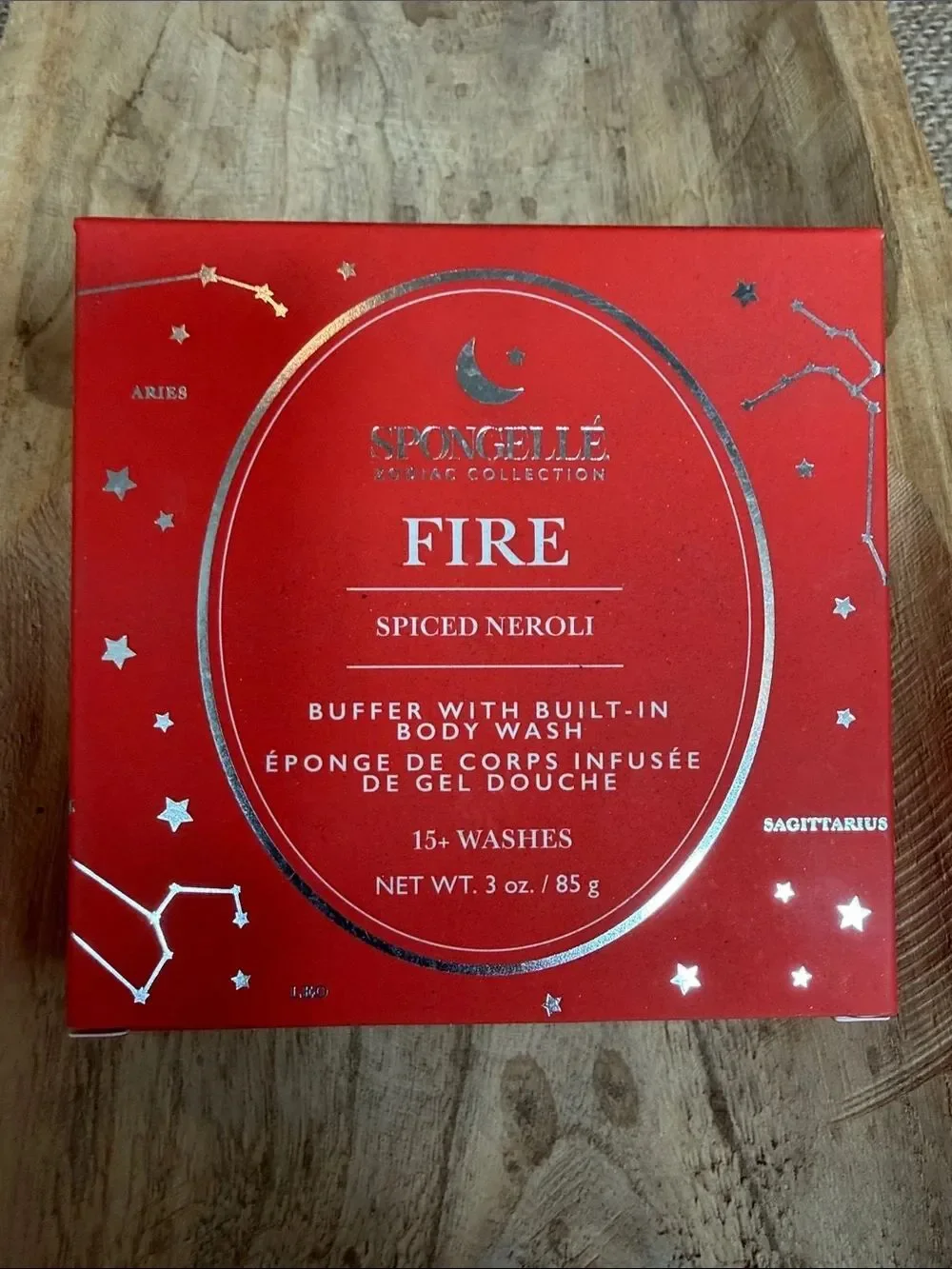 Spongellé Fire Spiced Neroli Exfoliant - Red with Silver Accents